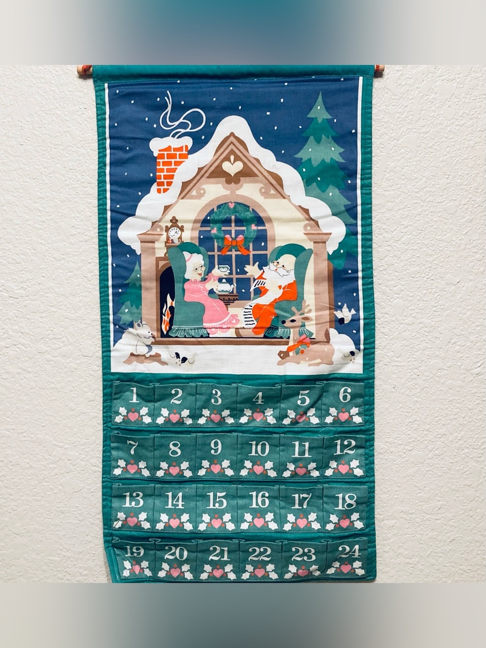 VTG 1980s Avon Fabric Advent Calendar Countdown to Christmas Santa 1987 No Mouse